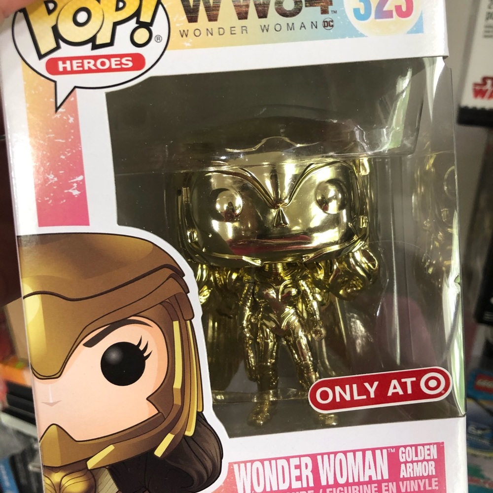 Funko WW84 Wonder Woman Golden Armor 323 NIB - Picture 2 of 8